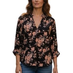 Evereve black floral blouse